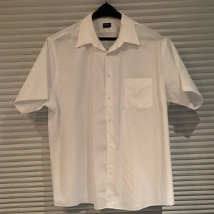 Arrow White Short-Sleeve Dress Shirt with Chest Pocket